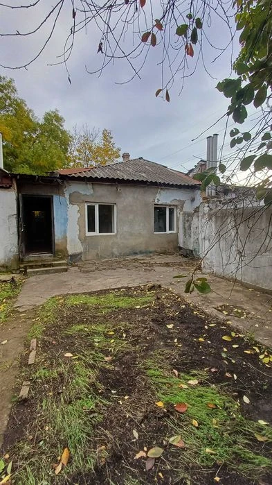 Продаю пів будинка з окремим двором Погранична - 2 Слобідськ