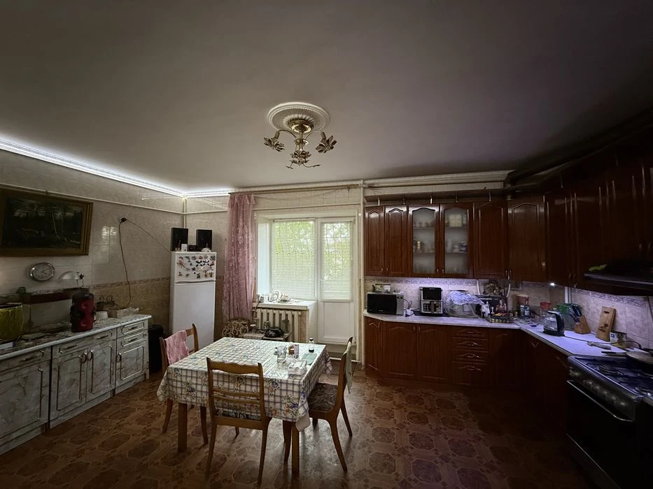 Продается дом на перегоне в Ц.Селе.360м,участок 10 соток.