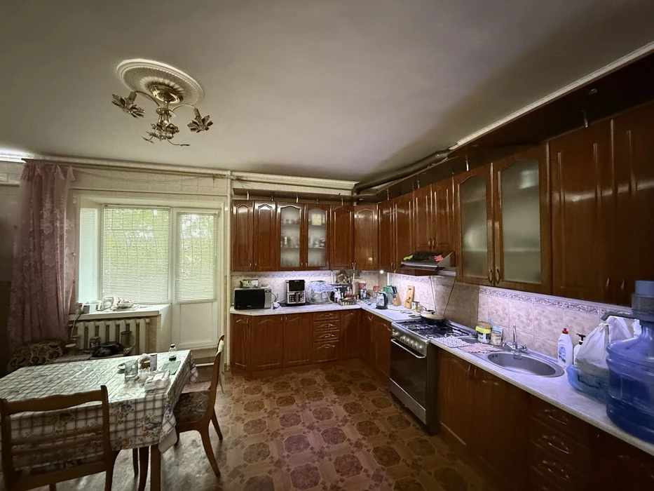Продается дом на перегоне в Ц.Селе.360м,участок 10 соток.