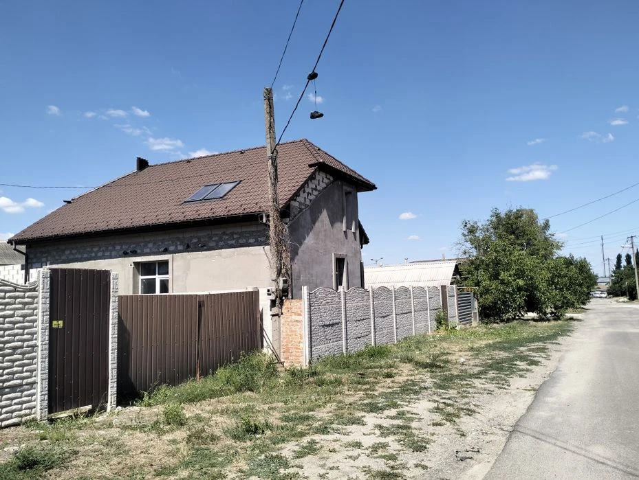 2х эт.дом, ул.Волонтерская, р-н Велама 63000$
