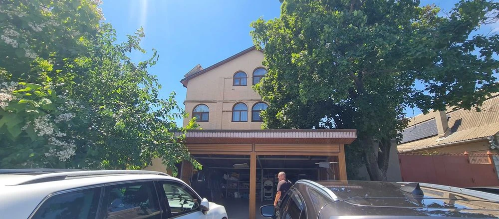 Продаж будинку 346 кв.м. (рн. Парку Петровського). Без коміс