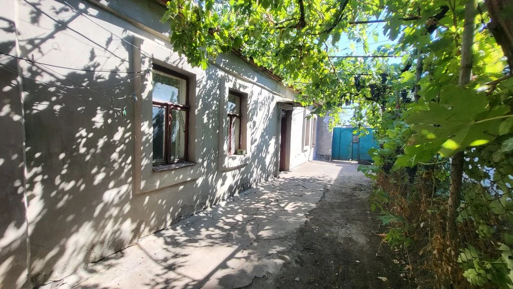 Продаю окремий будинок в Заводському районі по вулиці Погран