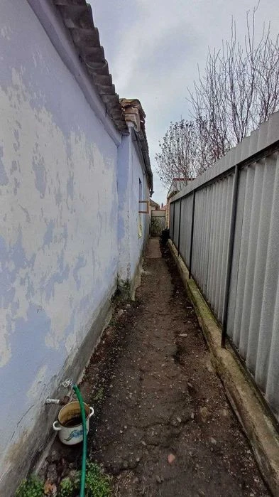Продам пол дома ЮТЗ ПЕР. Полярный -  Молодогвардейская