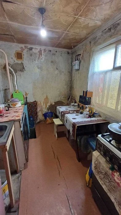 Продам пол дома ЮТЗ ПЕР. Полярный -  Молодогвардейская