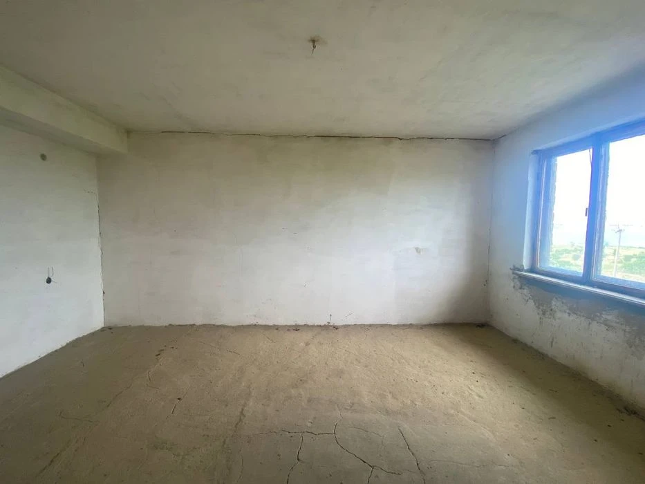 Продажа дома (коробка) 360м 15 соток 15000$