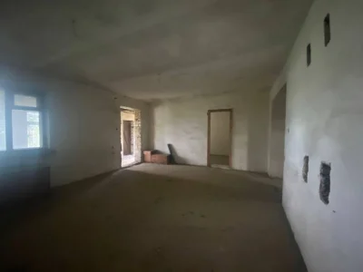 Продажа дома (коробка) 360м 15 соток 15000$
