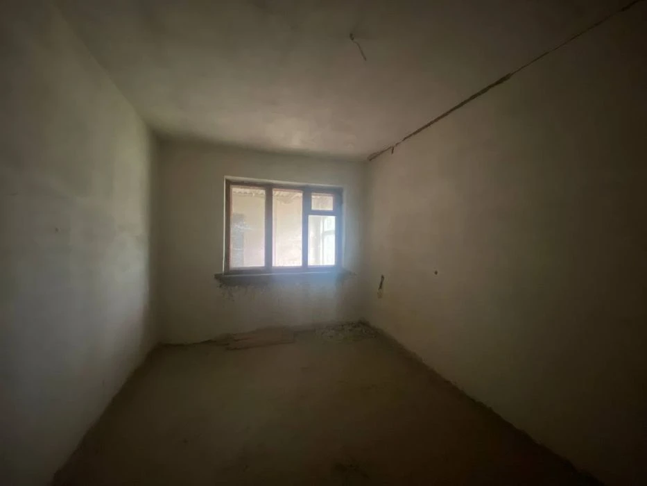 Продажа дома (коробка) 360м 15 соток 15000$