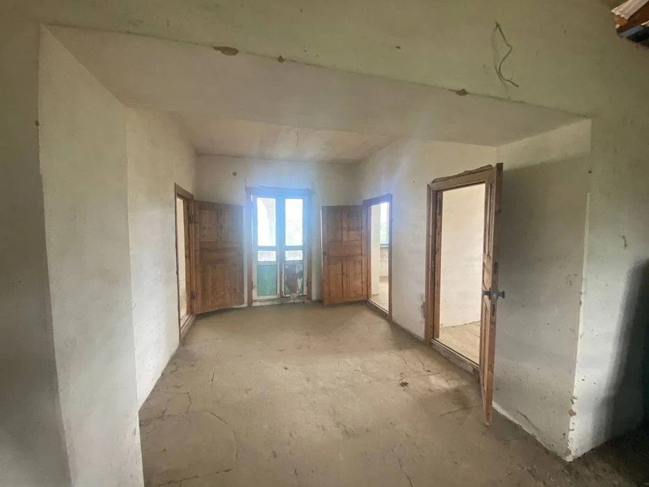 Продажа дома (коробка) 360м 15 соток 15000$