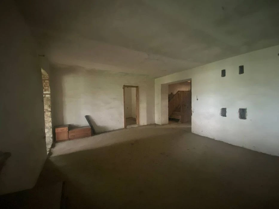 Продажа дома (коробка) 360м 15 соток 15000$