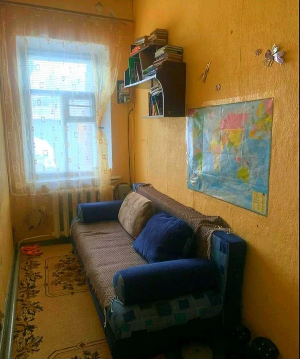 Продам БУДИНОК(частину) із 3 кімнат ‼️+2  ГАРАЖА ‼️Заводськи