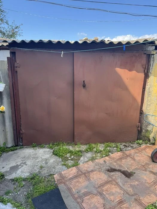 Продам БУДИНОК(частину) із 3 кімнат ‼️+2  ГАРАЖА ‼️Заводськи