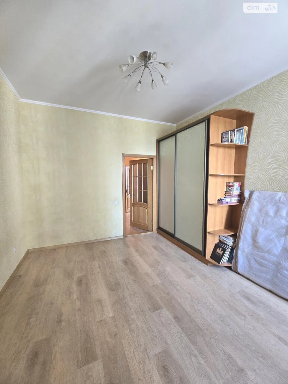 Продажа квартир Приморский.