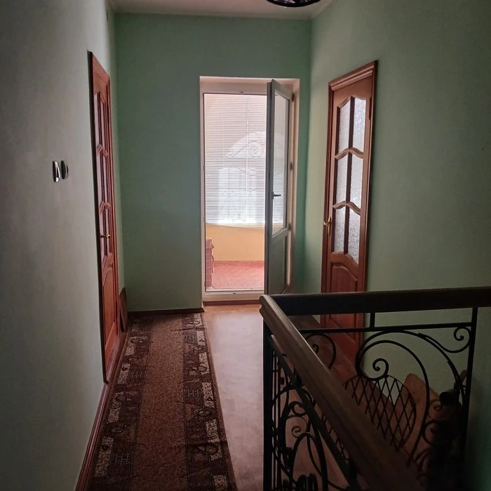 Продаю 2х поверховий будинок Казарського