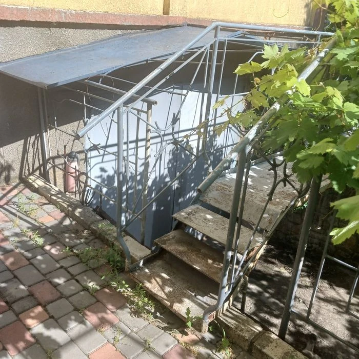 Продаю 2х поверховий будинок Казарського
