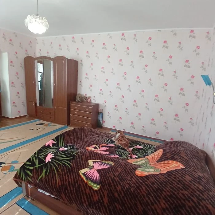 Продаю 2х поверховий будинок Казарського