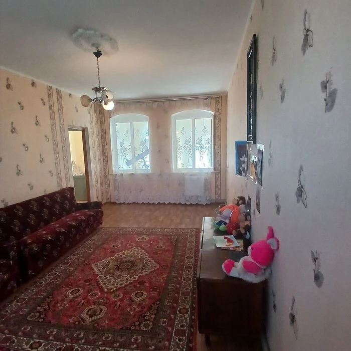 Продаю 2х поверховий будинок Казарського
