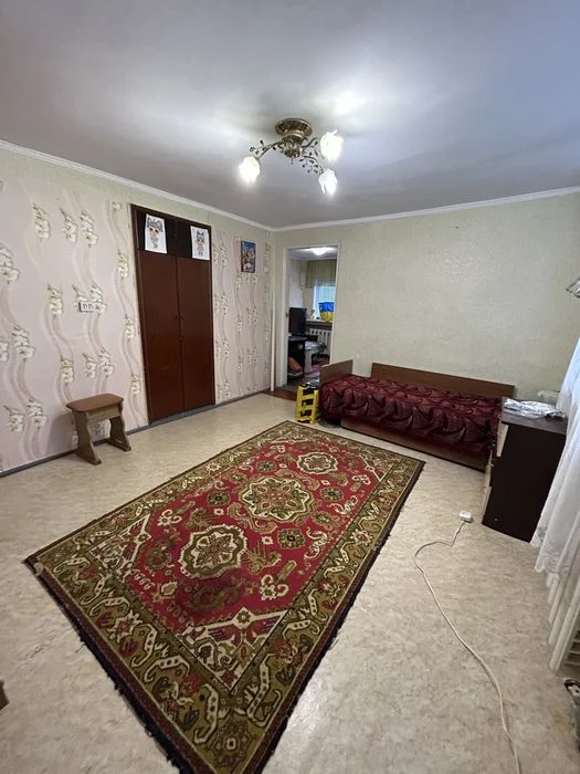 Продам будинок з окремим двором в Лісках, 5 кімнат