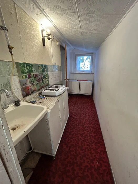 Продам будинок з окремим двором в Лісках, 5 кімнат