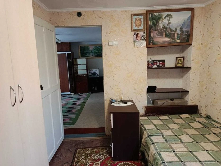 Продам будинок з окремим двором в Лісках, 5 кімнат