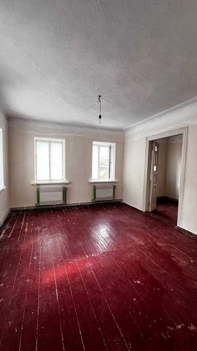 Продаж будинку • 3к • 54.3 м² • 5.6 сотки • свій двір • гара