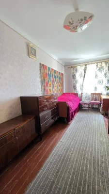 2к квартира  в цегляному будинку на Роменській