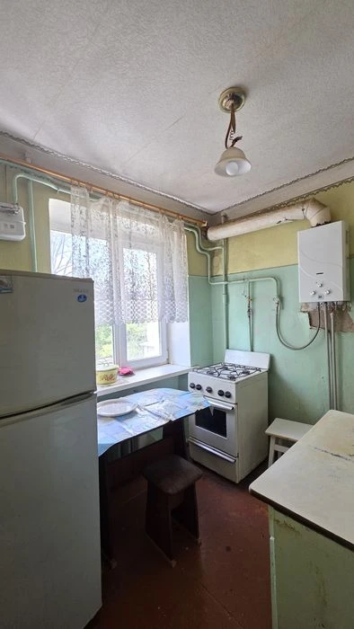 2к квартира  в цегляному будинку на Роменській