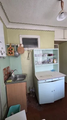 2к квартира  в цегляному будинку на Роменській