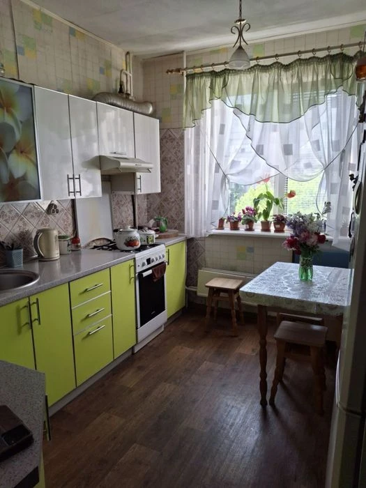 Продам 4 к кв.  Є-відновлення