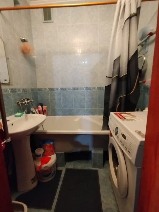 Продаж 2 кім.квартири Центр міста.