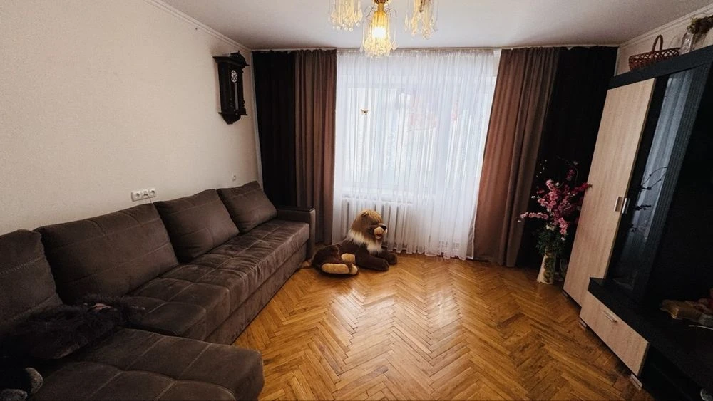 Продаж 2 кімн.квартири. Цегляний будинок
