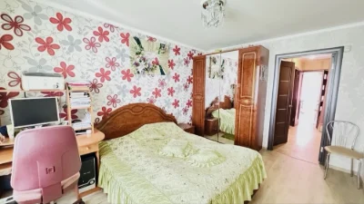 Продаж 2 кімн.квартири. Цегляний будинок