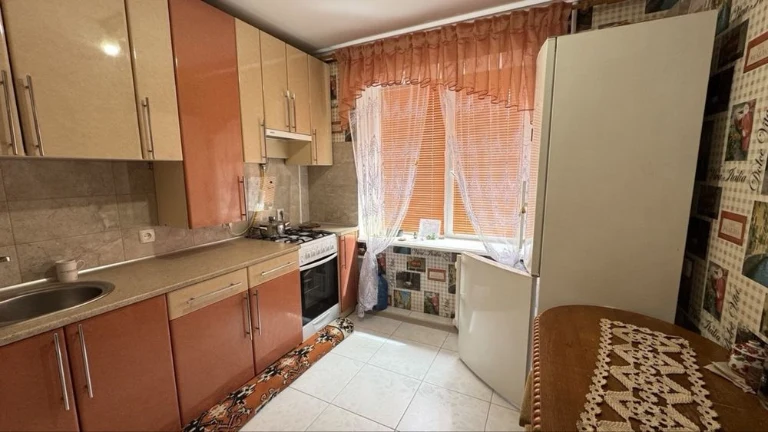 Продаж 2 кімн.квартири. Цегляний будинок