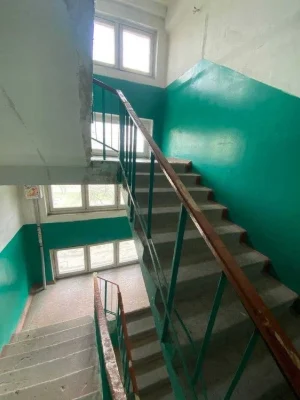Продам 2 х кімнатну на Сумської тероборони (колишня Ковпака)
