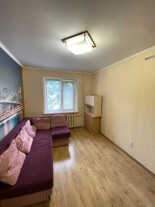 Продам 2 х кімнатну на Сумської тероборони (колишня Ковпака)