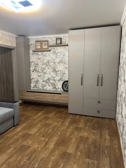 Продаж 2 кімнатноі квартири  на проспекті Лушпи.