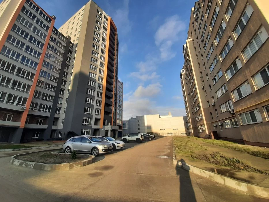 Продам 1 ком с АО, Нотех,В Ул Харьківська, Закритий двір пар