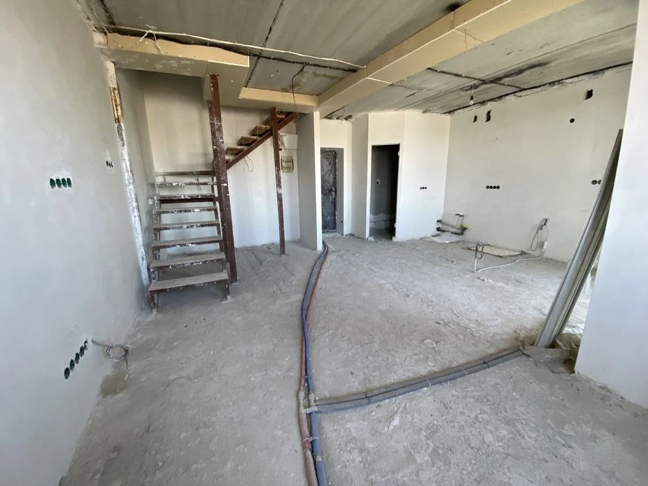 No commission. Not an agency. Hydropark residential complex. Two-level apartment.