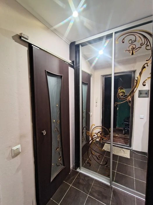 продам 1-кімнатну квартиру