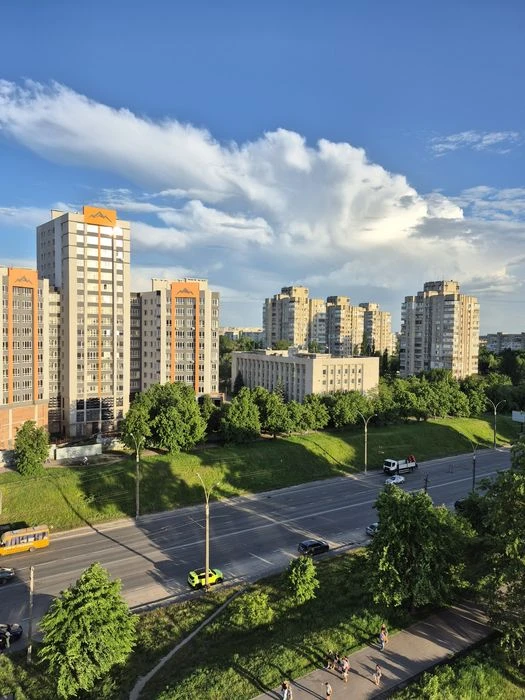 Продам 2к квартиру Лушпи 5, корпус 28
