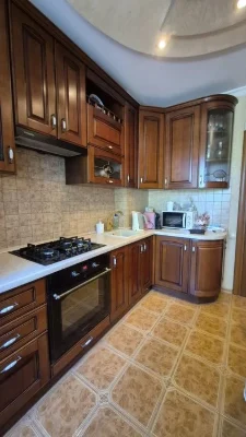 Продаж трикімнатної квартири по пр.Лушпи
