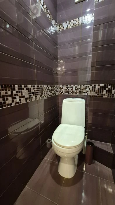 Продаж трикімнатної квартири по пр.Лушпи