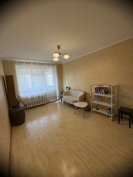 Продаж 2кім.квартири по вул. Харківська