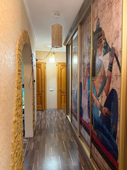 Продам 3х кімнатну квартиру Г.Крут,  автон.опален., ремонт,