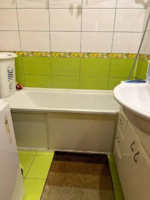 Продам 3х кімнатну квартиру Г.Крут,  автон.опален., ремонт,
