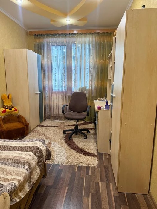 Продам 3х кімнатну квартиру Г.Крут,  автон.опален., ремонт,