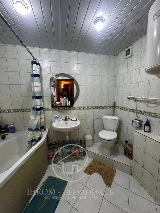 3к квартира з кухнею 12м