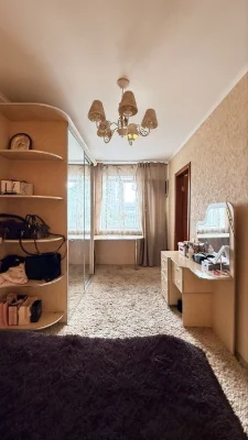 Продаж 2к.квартири площа Покровська . Центр