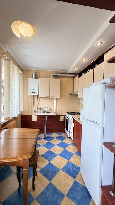 Продаж 2к.квартири площа Покровська . Центр