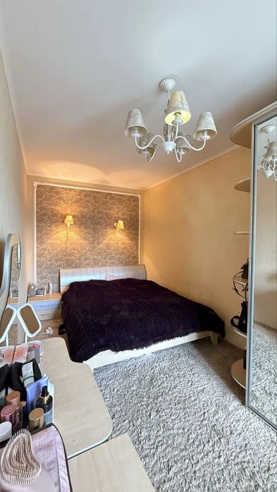 Продаж 2к.квартири площа Покровська . Центр