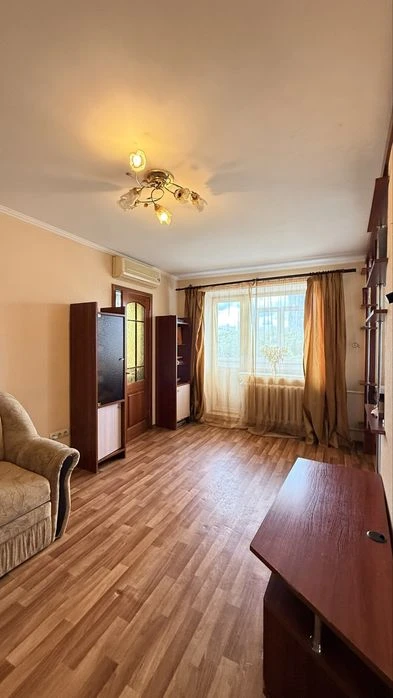 Продаж 2к.квартири площа Покровська . Центр
